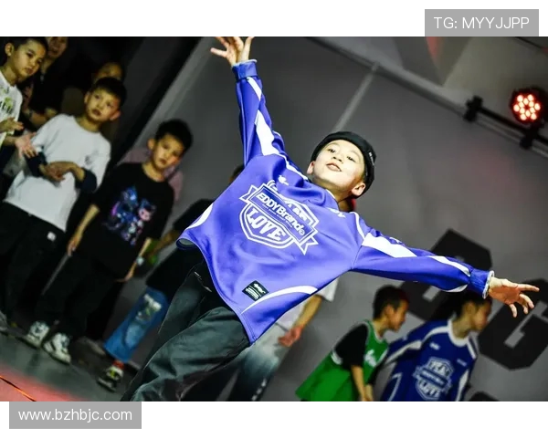 街舞战术解析：武汉街舞队如何构建高效盯防体系与战术配合