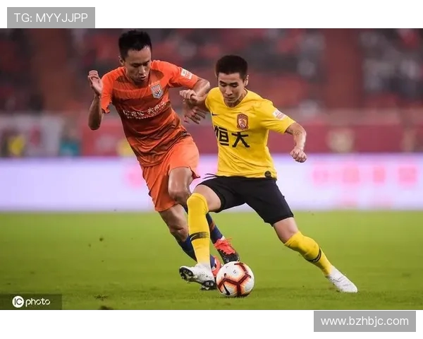 2016年7月3日恒大与鲁能激战成名的精彩对决回顾