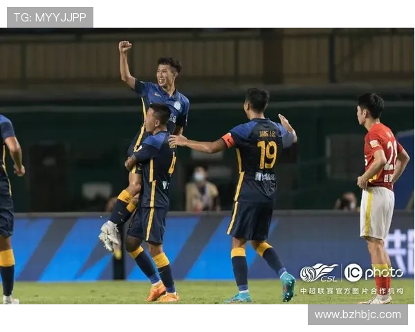 中超激战广州队迎战天津亚泰全力争胜展现球队实力与斗志