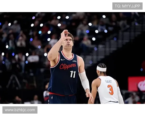 布鲁克洛佩斯:从篮筐之下到三分线外的全能大个子之路 布鲁克洛佩斯:从篮筐之下到三分线外的全能大个子之路